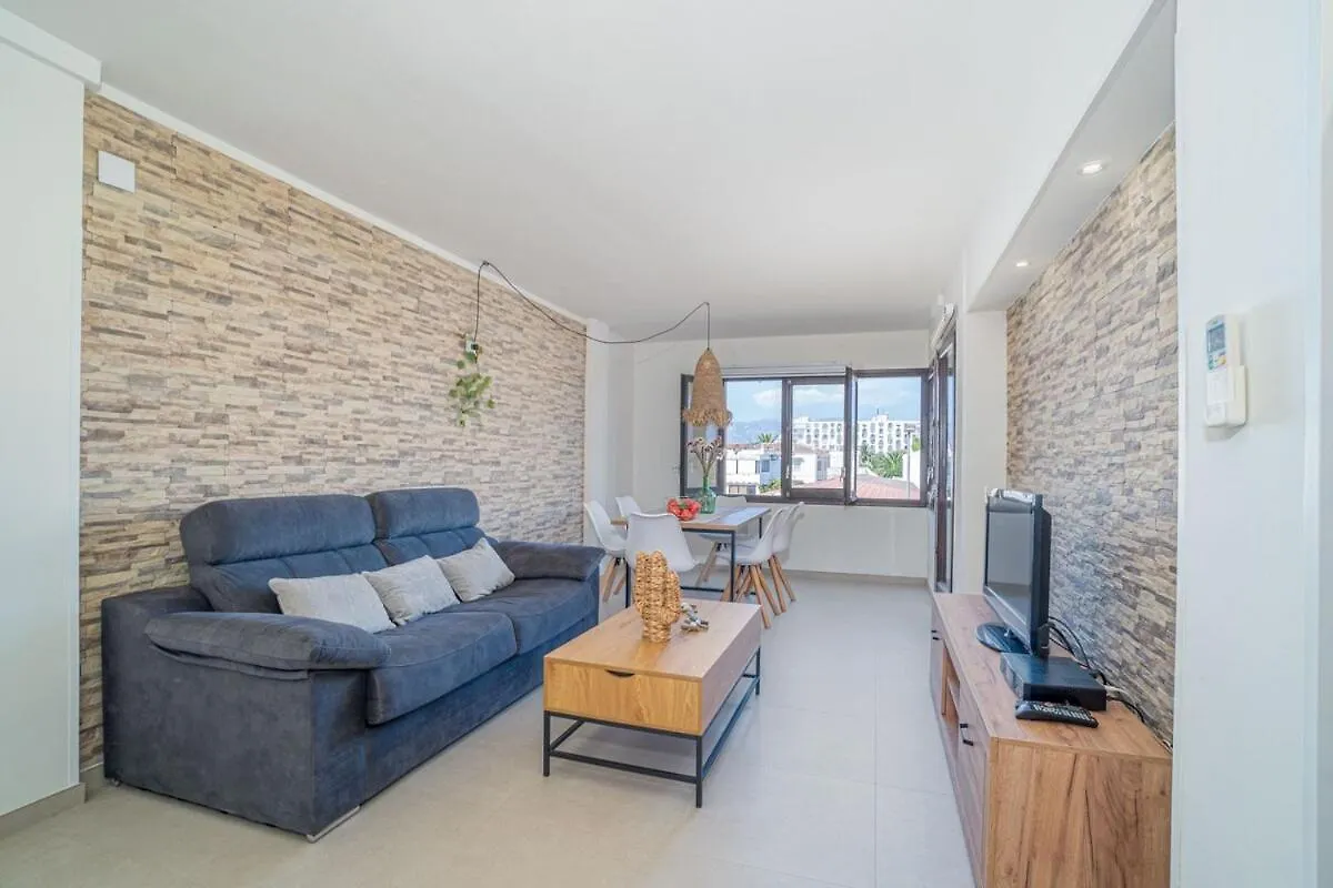 Mont- Gran Reserva - Beach, 3 Pools, Clima, Wifi And Parking Empuriabrava 0*,  Spain