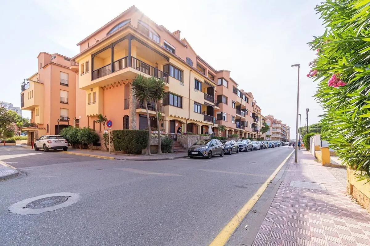 Mont- Gran Reserva - Beach, 3 Pools, Clima, Wifi And Parking Empuriabrava Apartment