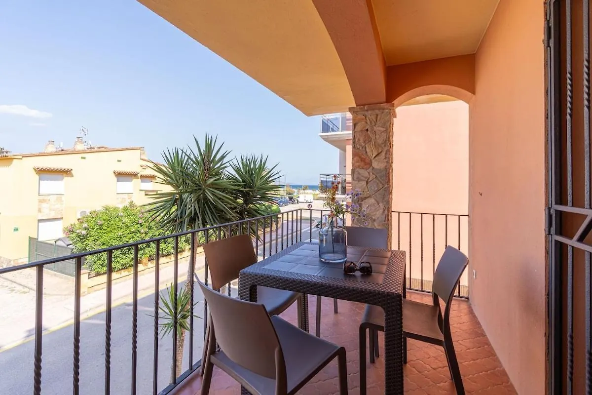 Mont- Gran Reserva - Beach, 3 Pools, Clima, Wifi And Parking Empuriabrava