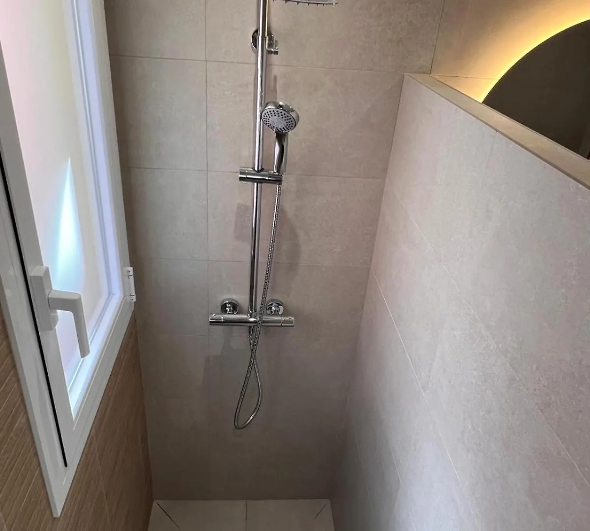 Mont- Gran Reserva - Beach, 3 Pools, Clima, Wifi And Parking Empuriabrava Apartment