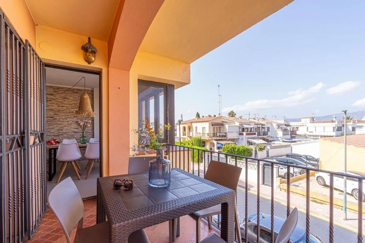 Mont- Gran Reserva - Beach, 3 Pools, Clima, Wifi And Parking Empuriabrava Spain